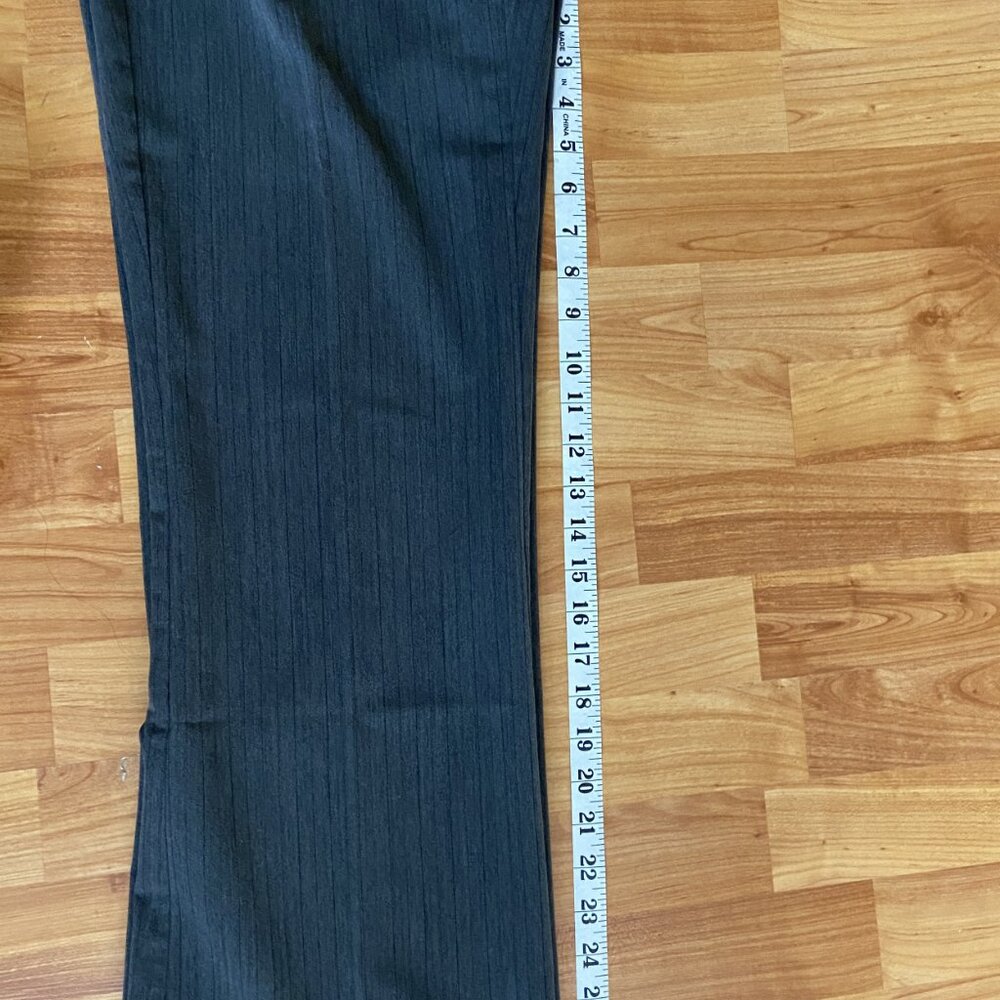 Tracy Evans low rise boot cut gray pants size 1 - Picture 11 of 12